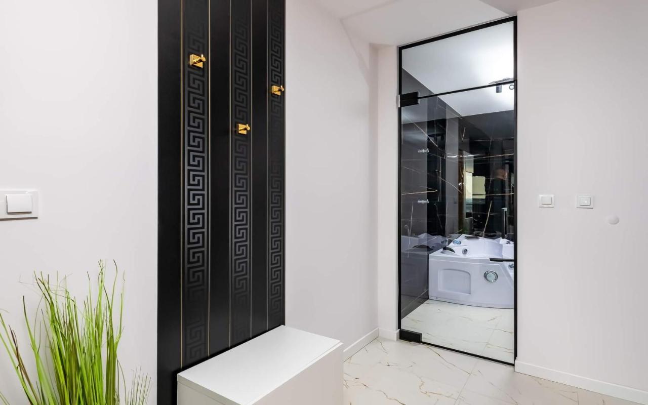 Loveroom Panorama Park Jacuzzi Bialystok Ngoại thất bức ảnh
