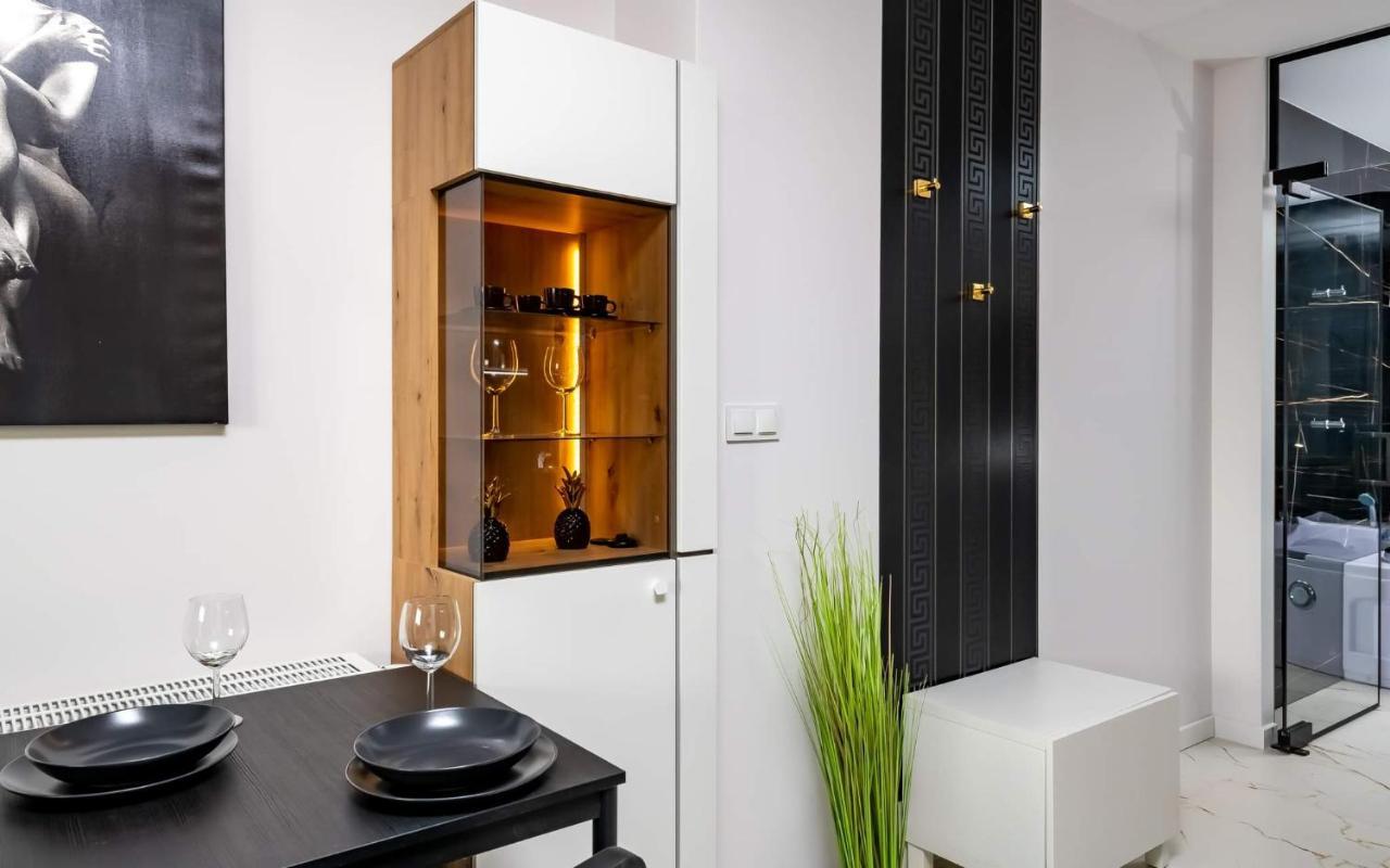 Loveroom Panorama Park Jacuzzi Bialystok Ngoại thất bức ảnh